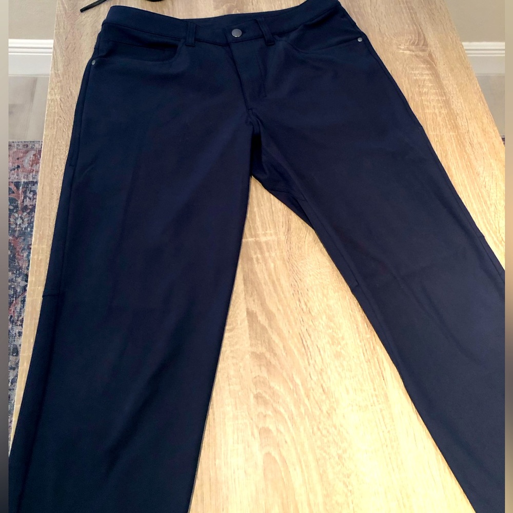 Men’s LULU ABC Pants - Navy Blue - 31x29 - Great Condition